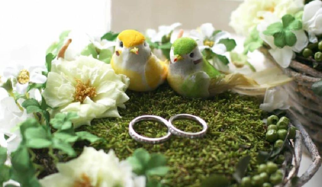 Customized Wooden Ring Plater for Engagement Ceremony