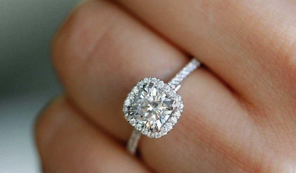 Cushion cut halo engagement ring