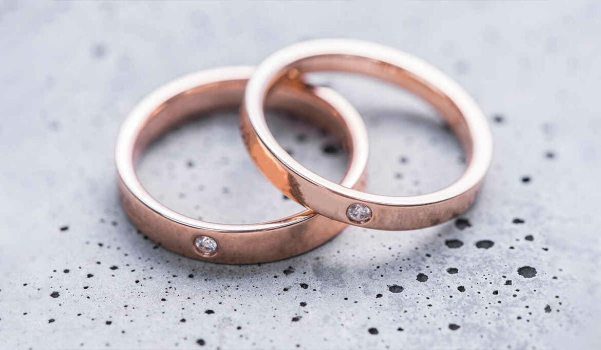 Which order do you wear engagement, wedding and eternity rings