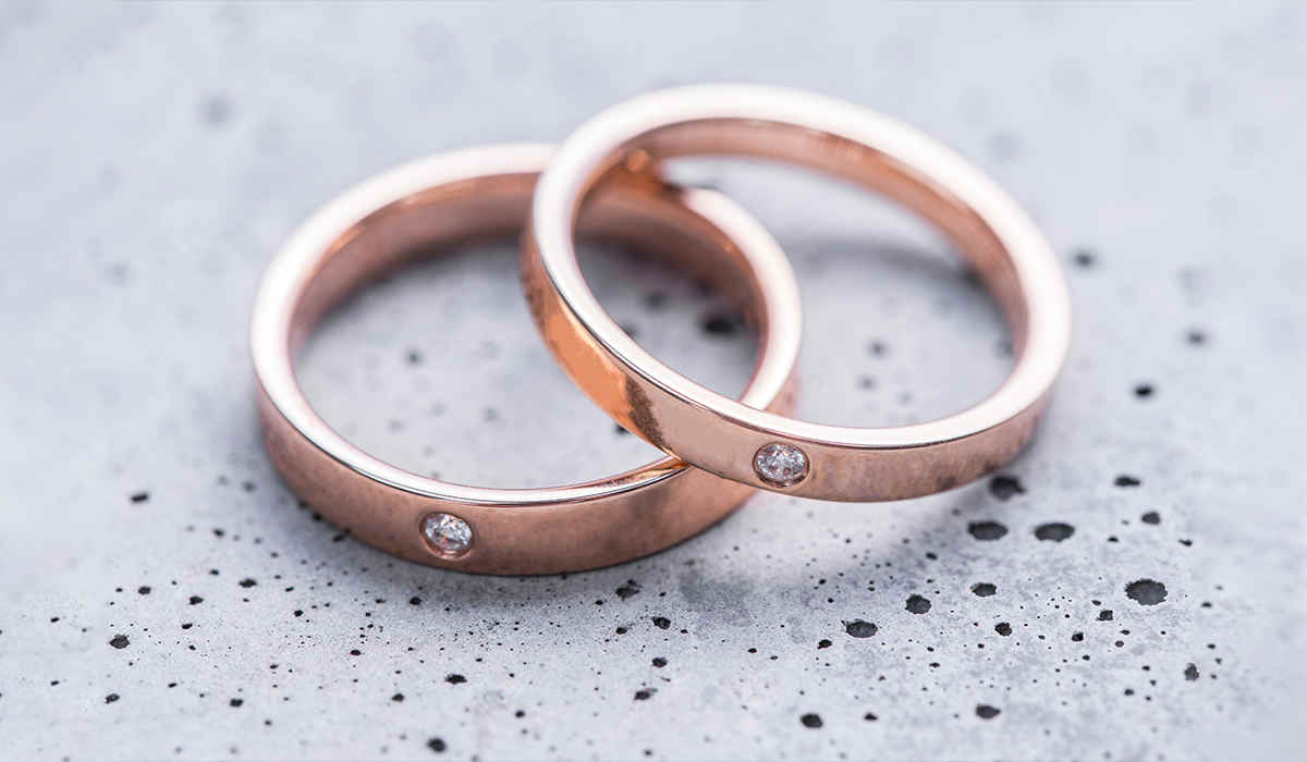 Which order do you wear engagement, wedding and eternity rings