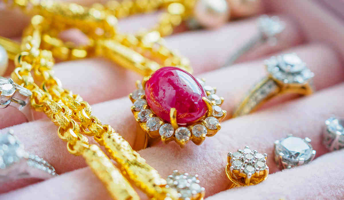 How to take care of Cubic Zirconia Jewelry Fabulously